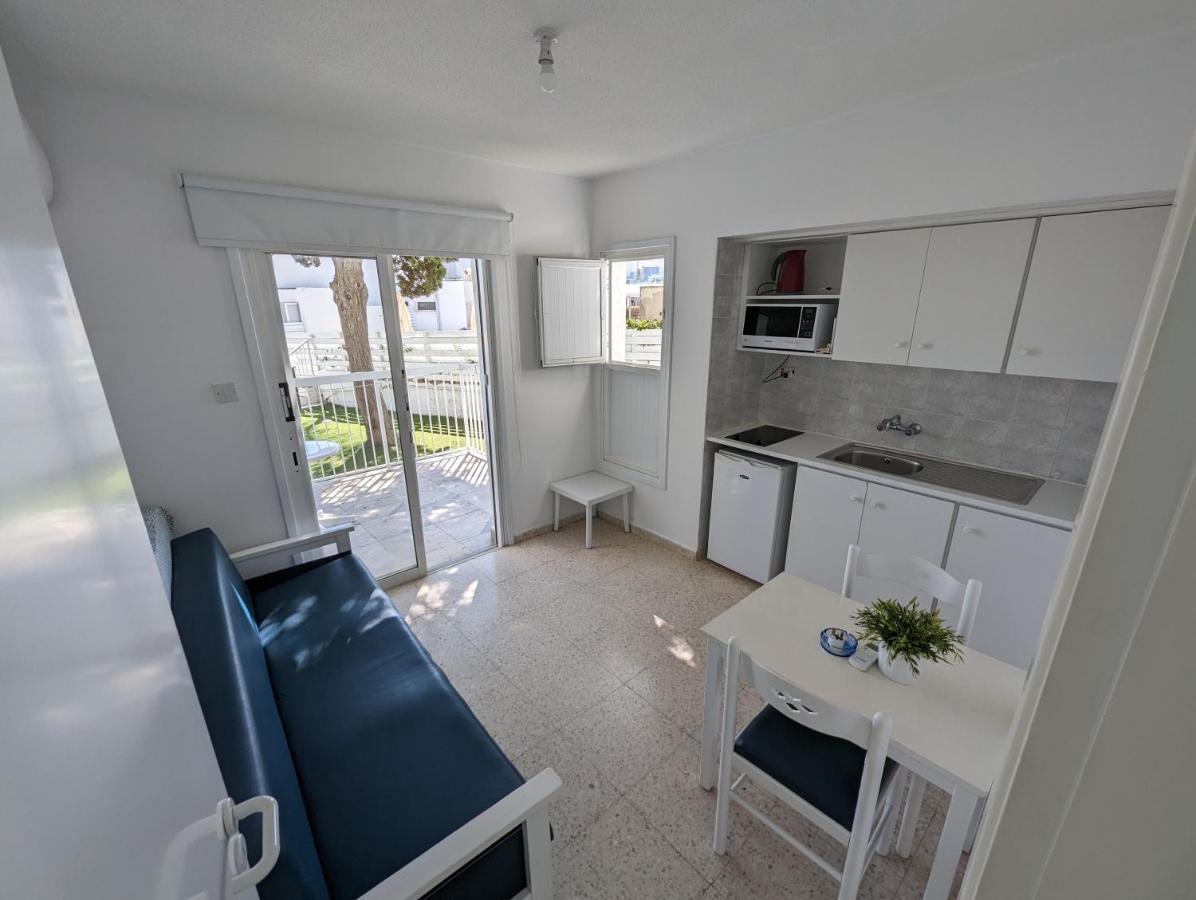 Flisvos Beach Apartments Protaras Extérieur photo